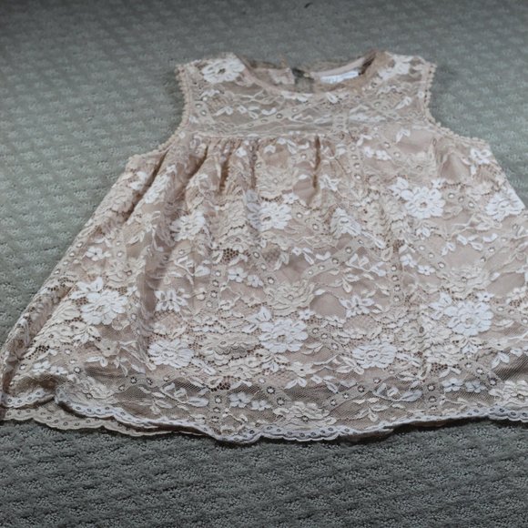 Coco + Jaimeson Size M Pale Peach Lace Top - Picture 1 of 5